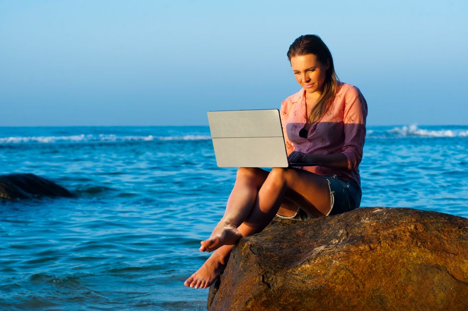 Travel Advisor Booking Luxury Destination